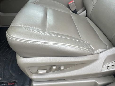 Used 2019 GMC Yukon XL SLT w/ Open Road Package image 22