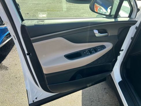 Used 2020 Hyundai Santa Fe SE w/ Cargo Package image 11