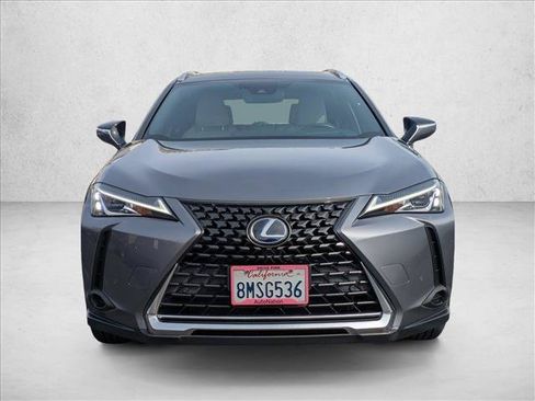 Used 2019 Lexus UX 250h AWD/4WD image 2