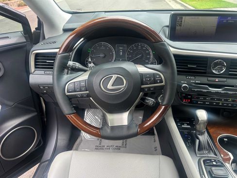 Used 2019 Lexus RX 350 AWD w/ Navigation Package image 18