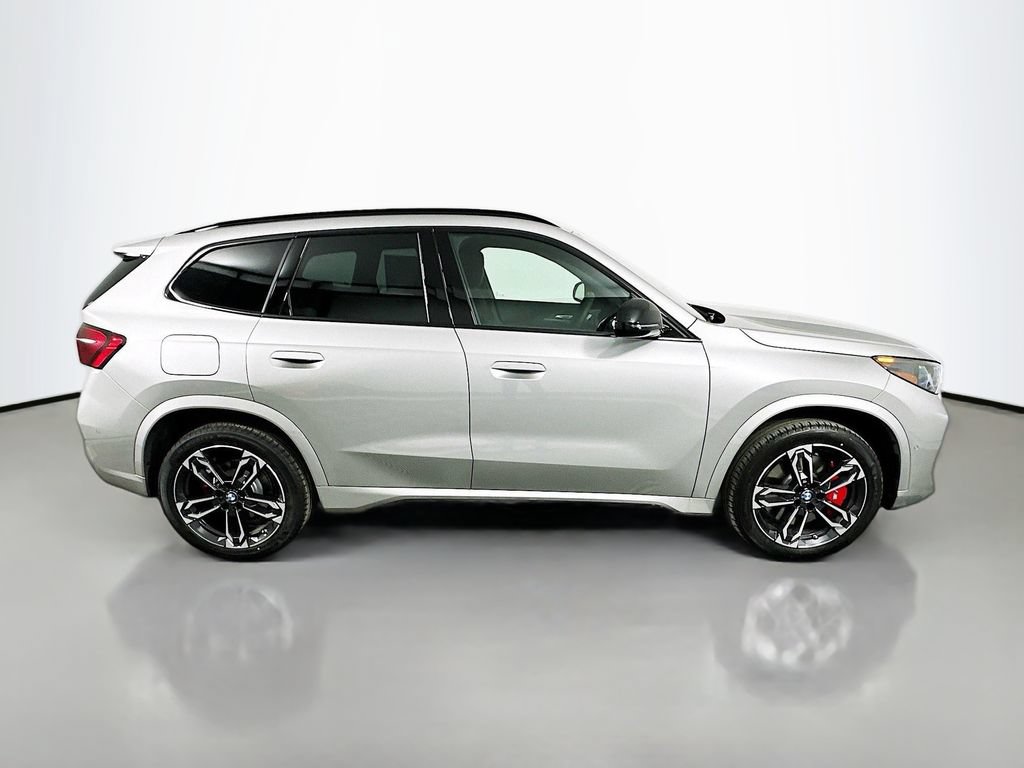 Used 2026 BMW X1 xDrive28i w/ M Sport Package AWD/4WD image 4