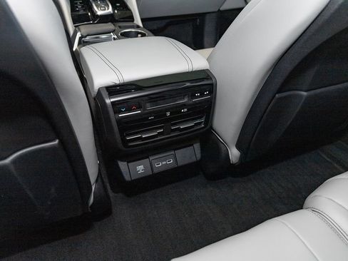 Used 2022 Acura MDX FWD w/ Technology Package image 18
