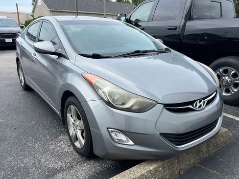Used 2013 Hyundai Elantra GLS w/ Preferred Pkg FWD image 3