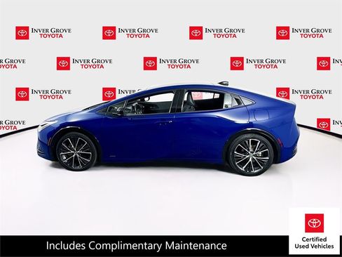 Certified 2025 Toyota Prius XLE AWD/4WD image 8