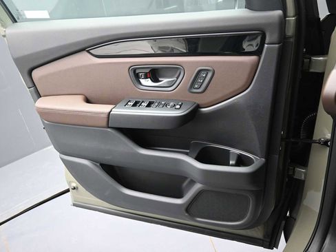 New 2026 Honda Pilot TrailSport image 11