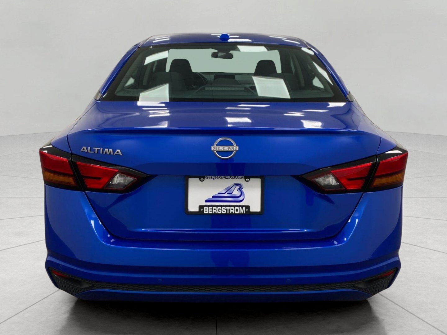 Certified 2025 Nissan Altima 2.5 SV FWD image 4