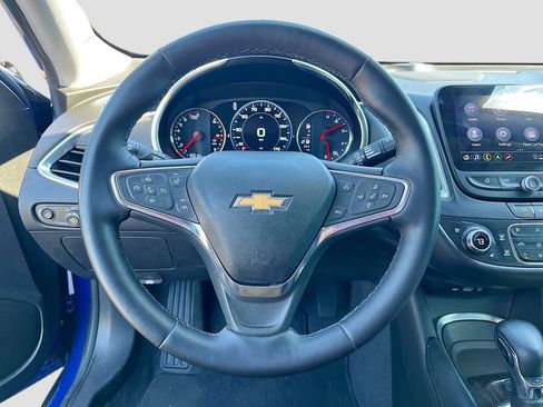 Used 2023 Chevrolet Malibu LT FWD image 11