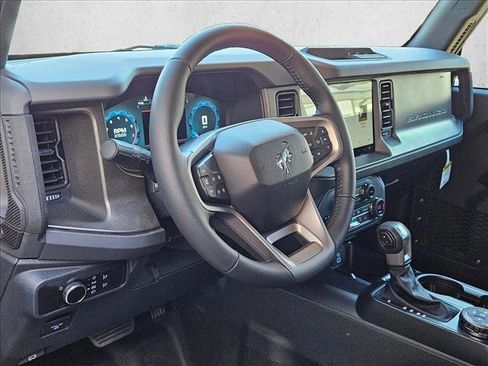 New 2025 Ford Bronco Big Bend image 3