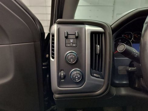 Used 2018 GMC Sierra 1500 SLT AWD/4WD image 17