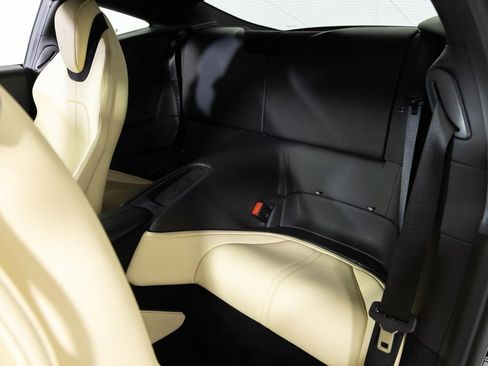 Used 2021 Ferrari Roma RWD image 37