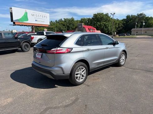 Used 2024 Ford Edge SEL w/ Convenience Package AWD/4WD image 5