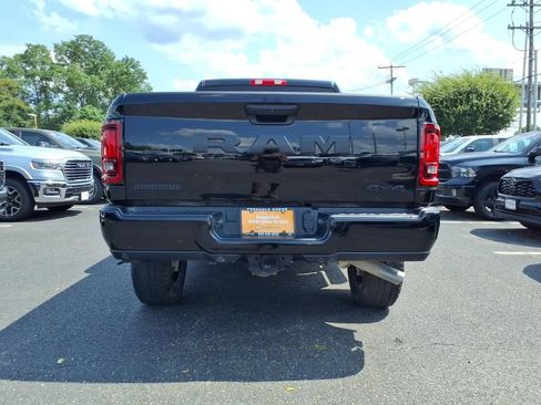 Used 2025 RAM 2500 Big Horn AWD/4WD image 17