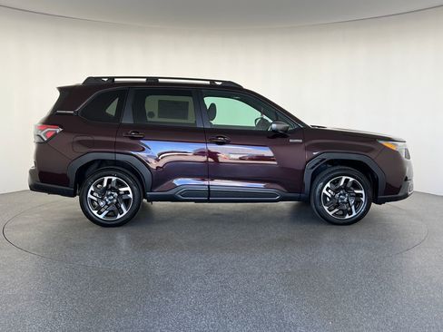 New 2026 Subaru Forester Touring AWD/4WD image 2