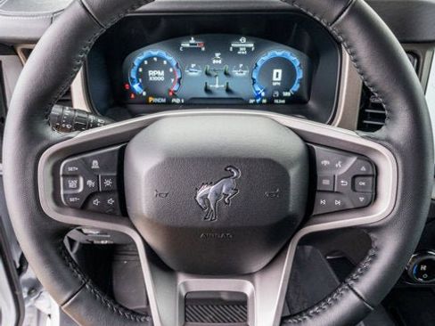New 2025 Ford Bronco Outer Banks image 35