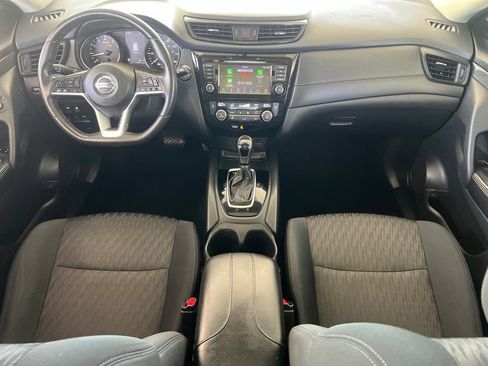 Used 2018 Nissan Rogue SV w/ Sun & Sound Touring Package AWD/4WD image 19
