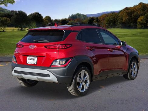 Used 2022 Hyundai Kona SEL image 4