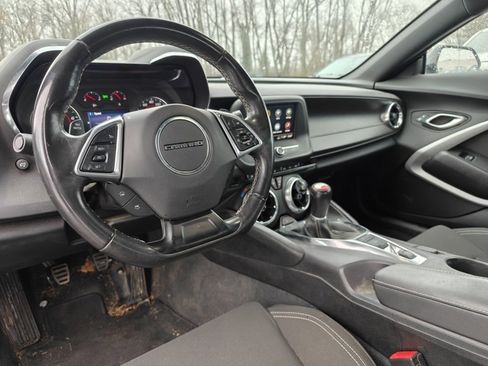 Used 2022 Chevrolet Camaro LT image 10