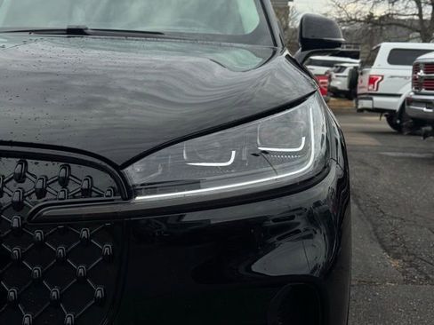 New 2026 Lincoln Aviator Reserve image 8