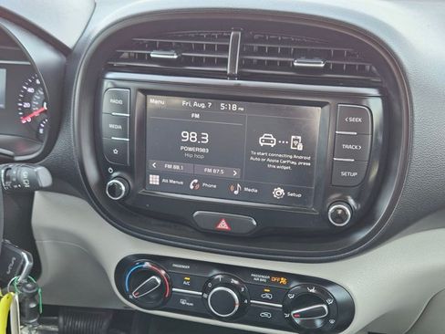 Used 2022 Kia Soul LX FWD image 19