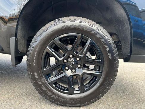 Used 2026 Chevrolet Silverado 1500 Custom w/ Turbomax Blackout Package AWD/4WD image 7