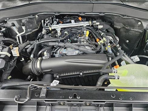 New 2026 Ford Explorer Tremor w/ Tremor Convenience Package image 17