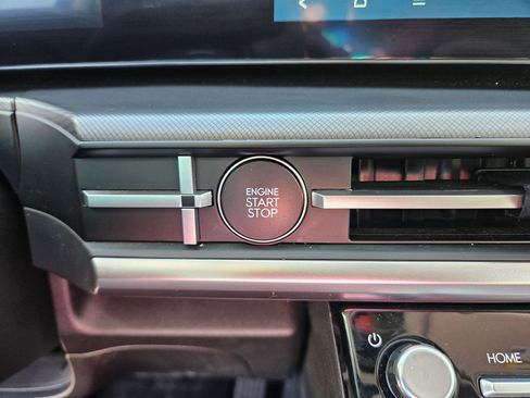 Used 2026 Hyundai Santa Fe SEL image 19