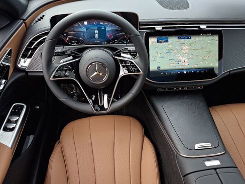 New 2026 Mercedes-Benz E 350 4MATIC Sedan image 7