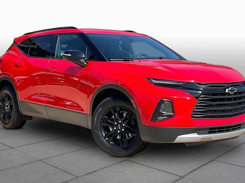 Used 2022 Chevrolet Blazer LT w/ Midnight/Sport Edition FWD image 3