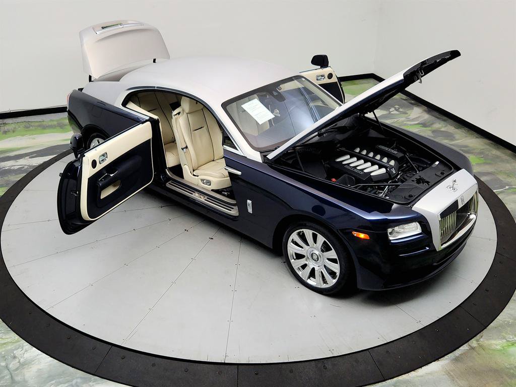 Used 2014 Rolls-Royce Wraith RWD image 40