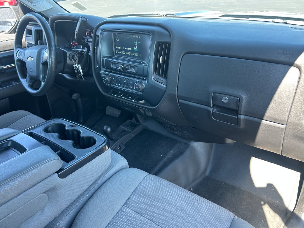 Used 2018 Chevrolet Silverado 2500 W/T AWD/4WD image 26
