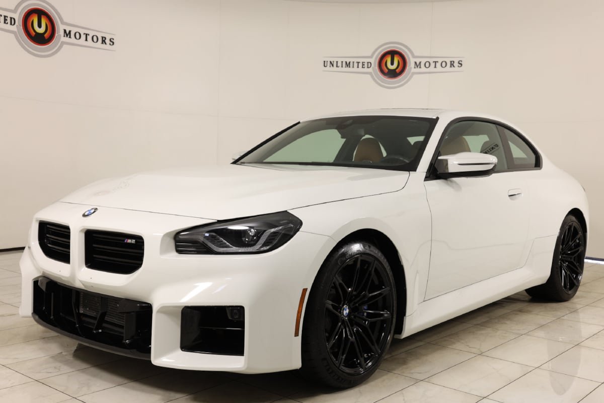 Used 2024 BMW M2 w/ Lighting Package RWD image 5