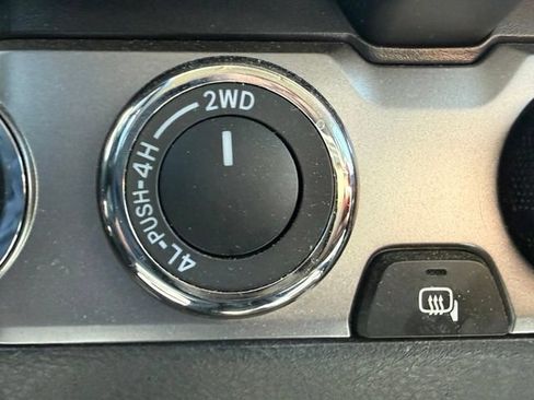 Used 2023 Toyota Tacoma SR5 AWD/4WD image 23