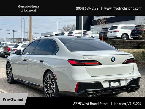 Used 2025 BMW 760i xDrive w/ Premium Package image 30