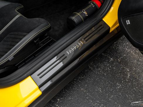 Used 2014 Ferrari F12 Berlinetta RWD image 13