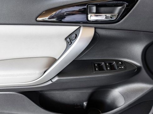 New 2025 Mitsubishi Eclipse Cross SEL image 16