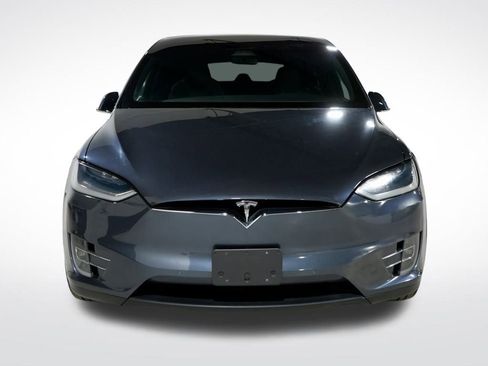 Used 2018 Tesla Model X 75D image 12