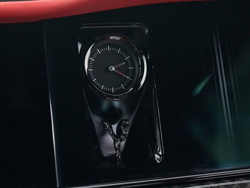 Certified 2025 Rolls-Royce Cullinan Black Badge AWD/4WD image 47