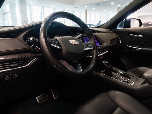Used 2023 Cadillac XT4 Sport AWD/4WD image 8