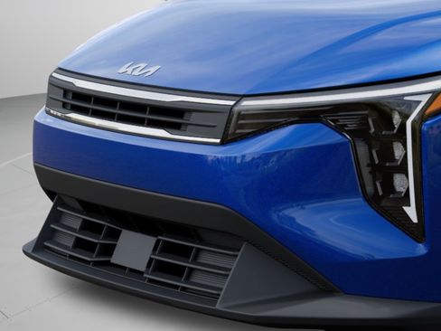 New 2026 Kia K4 FWD image 27