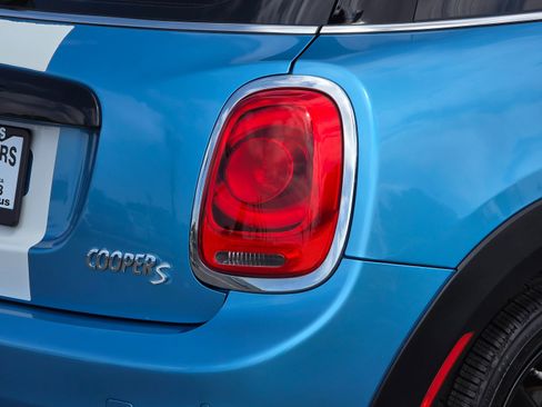 Used 2019 MINI Cooper S image 14