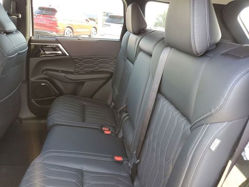 New 2026 Mitsubishi Outlander SEL AWD/4WD image 10