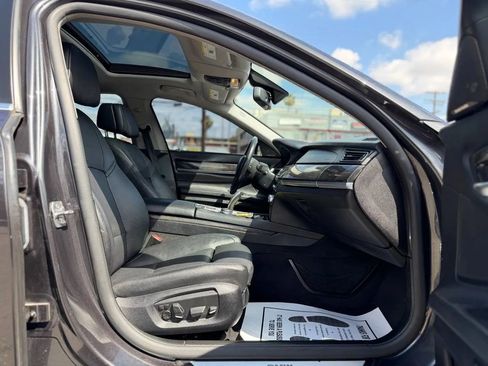 Used 2014 BMW 740i RWD image 38
