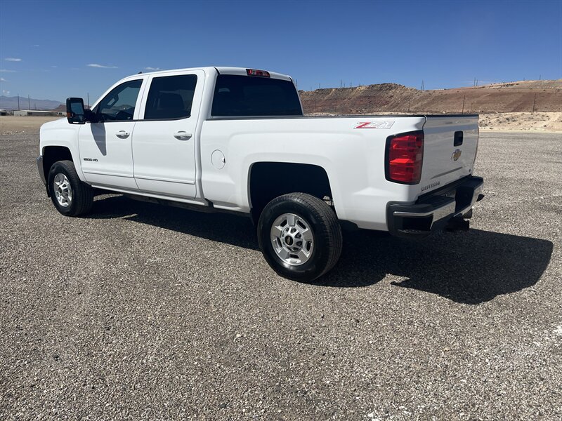 Used 2016 Chevrolet Silverado 2500 LT w/ Z71 Package, Off-Road AWD/4WD image 6