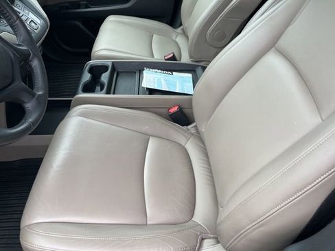 Used 2018 Honda Odyssey EX-L image 9
