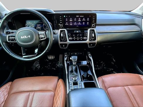 Used 2022 Kia Sorento SX Prestige w/ Rust Color Package AWD/4WD image 16