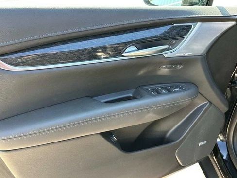 Certified 2023 Cadillac XT5 Premium Luxury AWD/4WD image 18