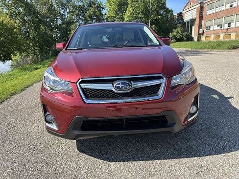 Used 2017 Subaru Crosstrek 2.0i Premium AWD/4WD image 5
