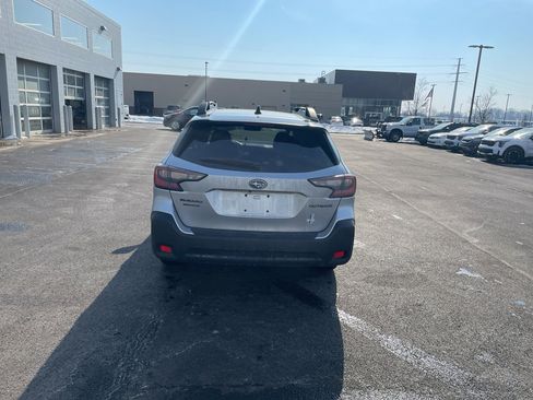 Used 2024 Subaru Outback Onyx Edition AWD/4WD image 6