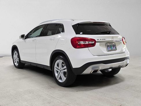 Used 2019 Mercedes-Benz GLA 250 4MATIC image 5