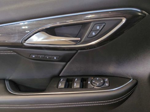 Used 2023 Buick Envision Essence image 20